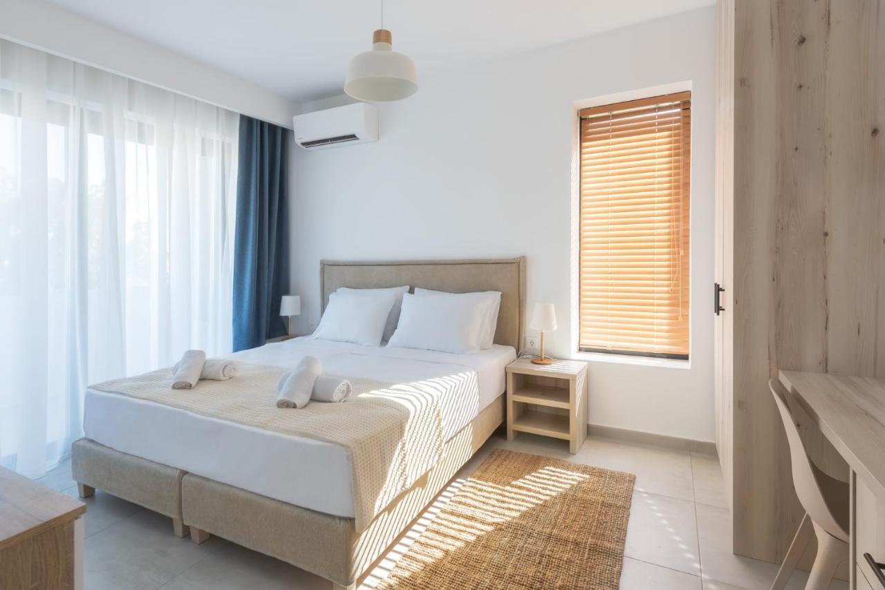 Aquarama Pool Apartments 依克希亚 外观 照片