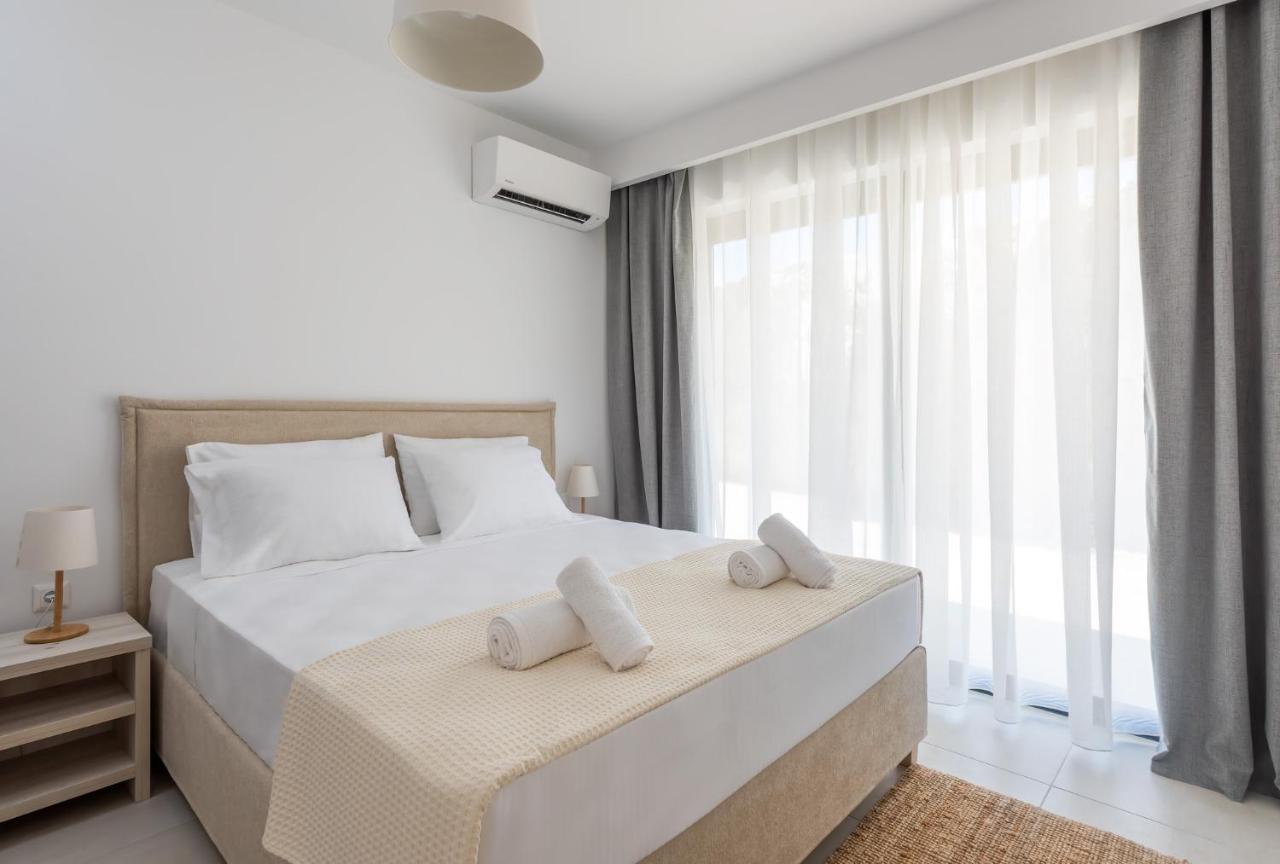 Aquarama Pool Apartments 依克希亚 外观 照片