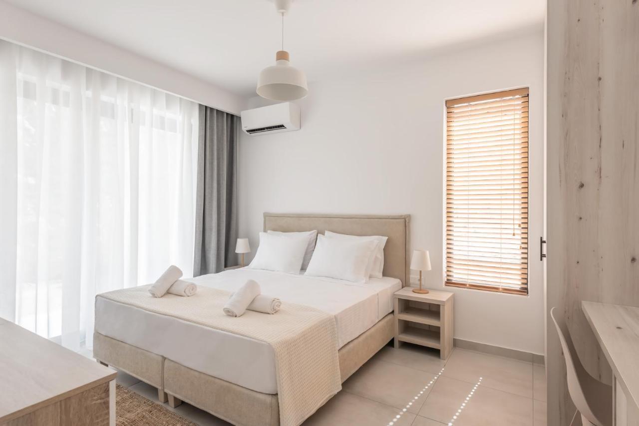 Aquarama Pool Apartments 依克希亚 外观 照片
